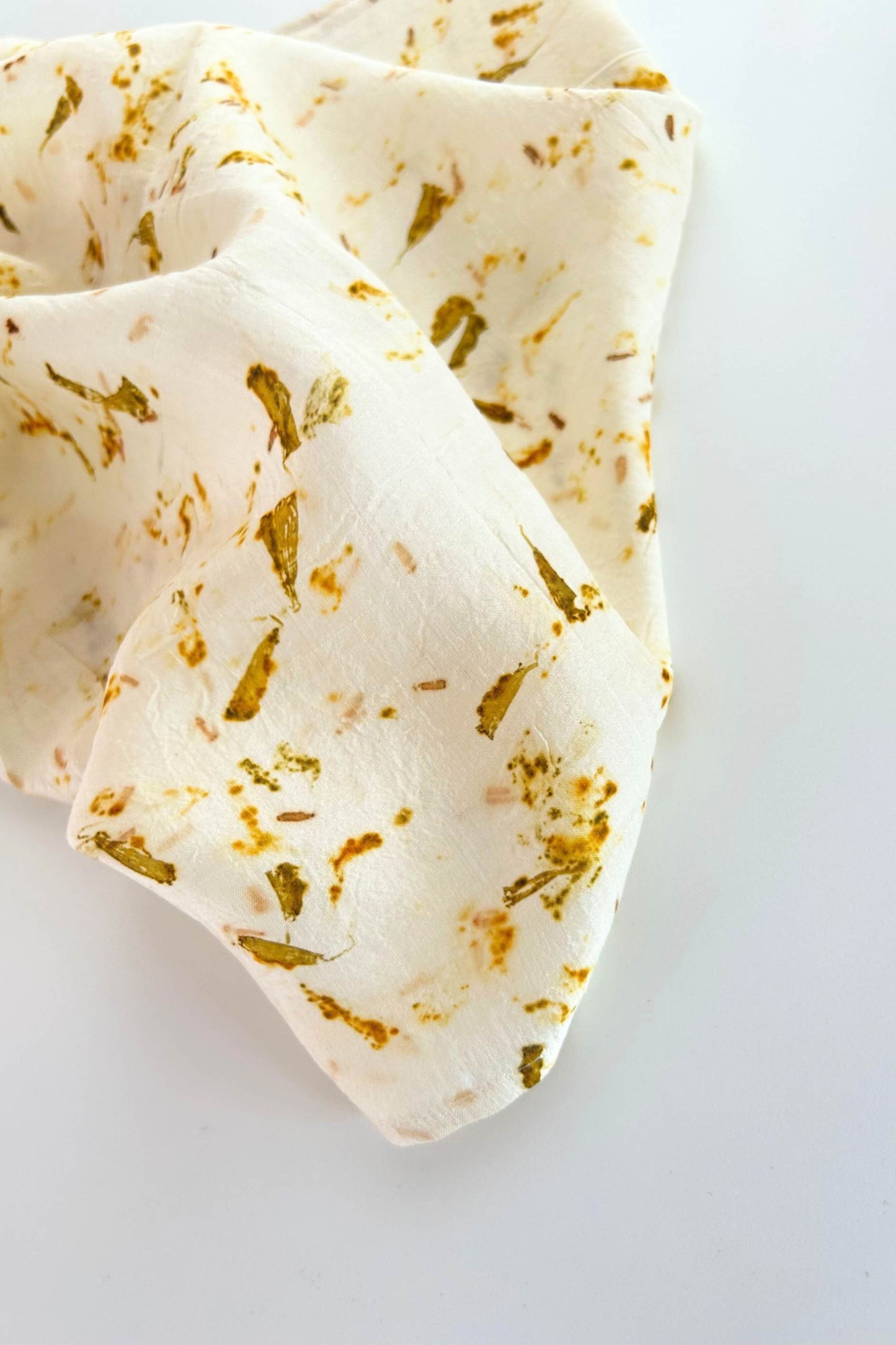 GOLDEN GLORY - Mulberry Silk Scarf