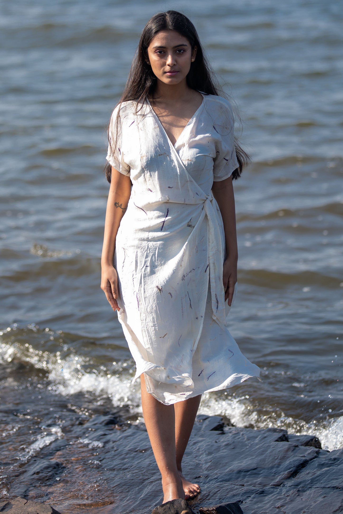 BRITTLE BREEZE - Wrap Dress