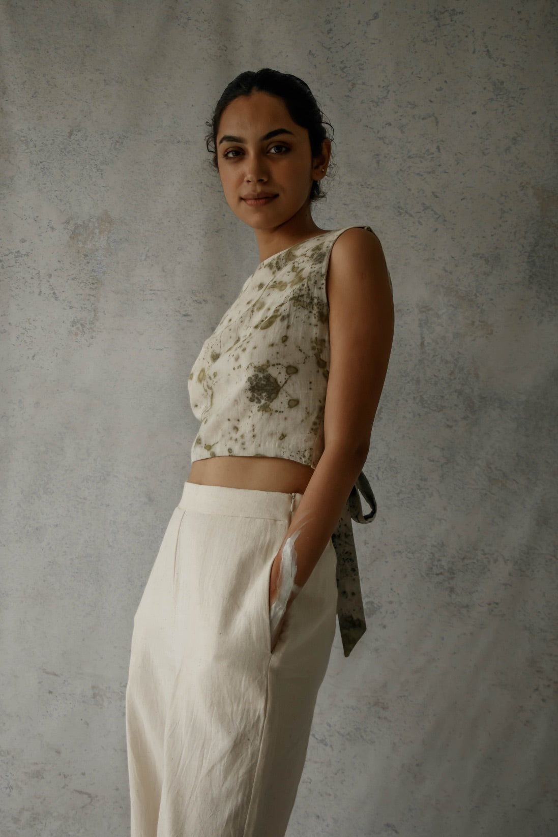 BITS OF GREEN - Tie-back top