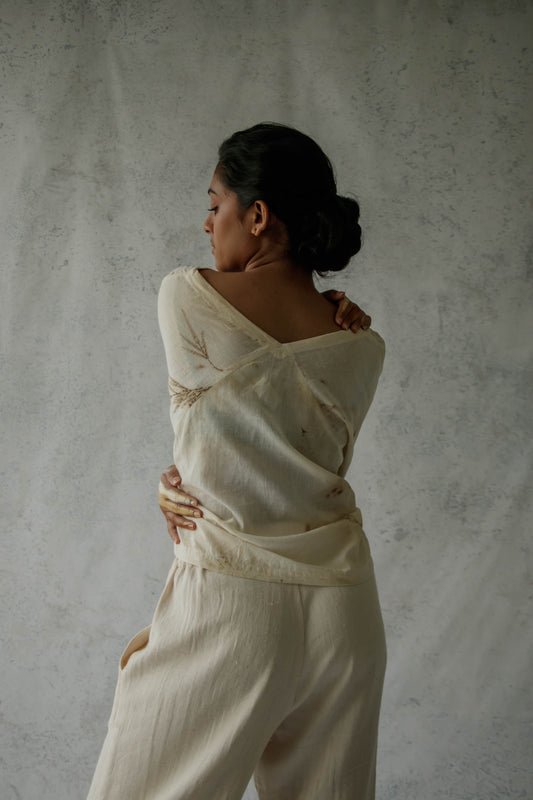 FROZEN FOREVER - Calmly unwind top