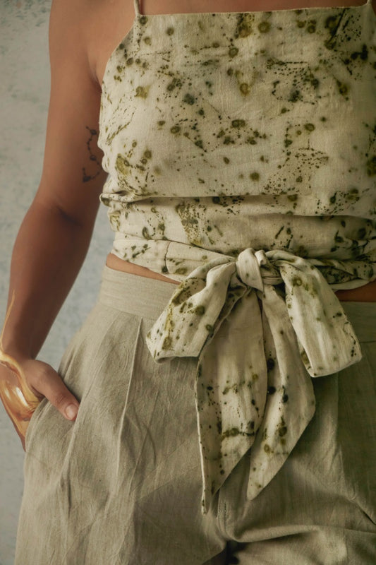 BITS OF GREEN - Tie-up Cami