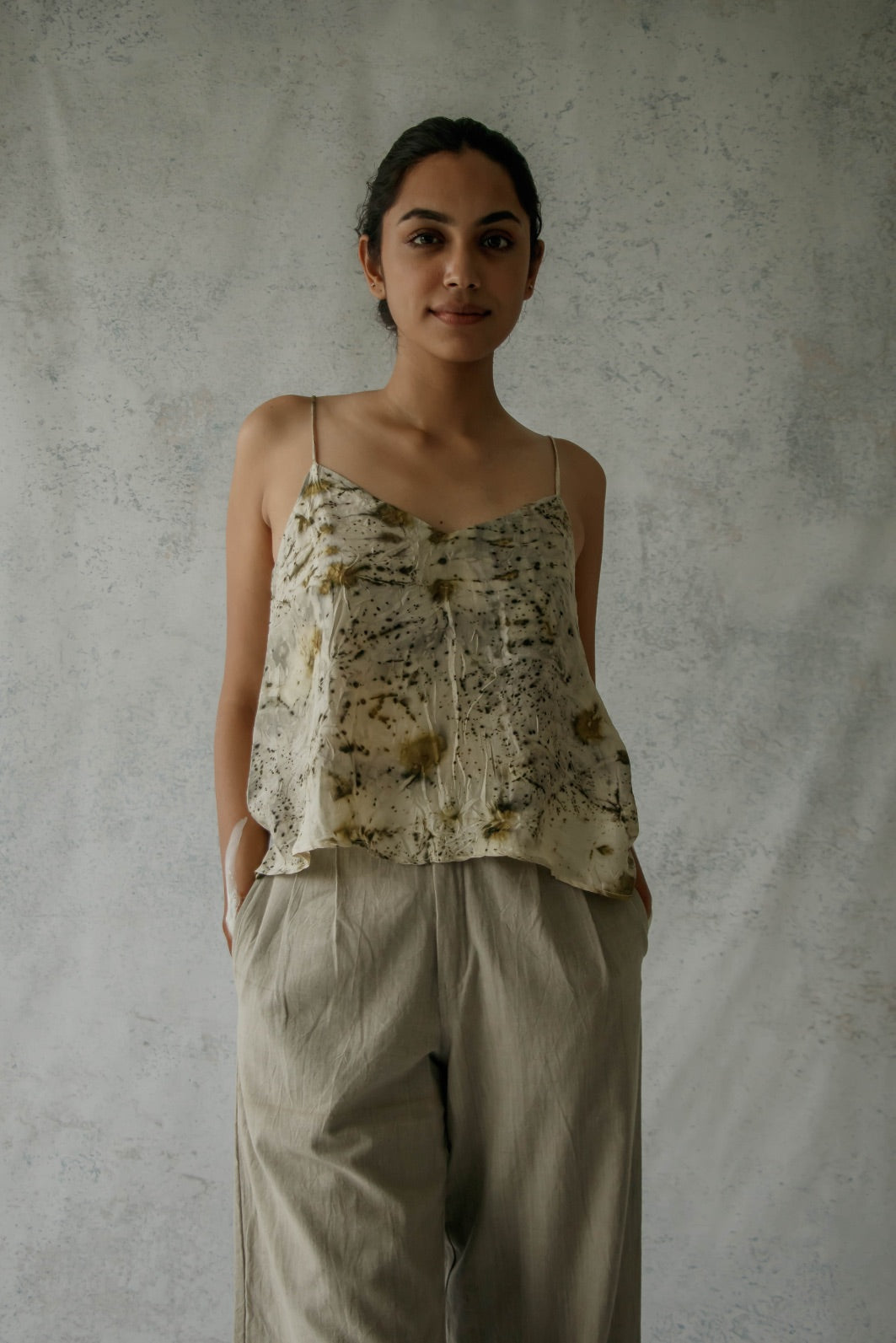 LOST IN FOREST - Slip Top