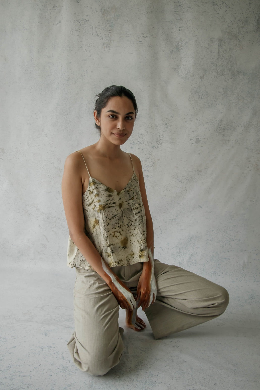 LOST IN FOREST - Slip Top