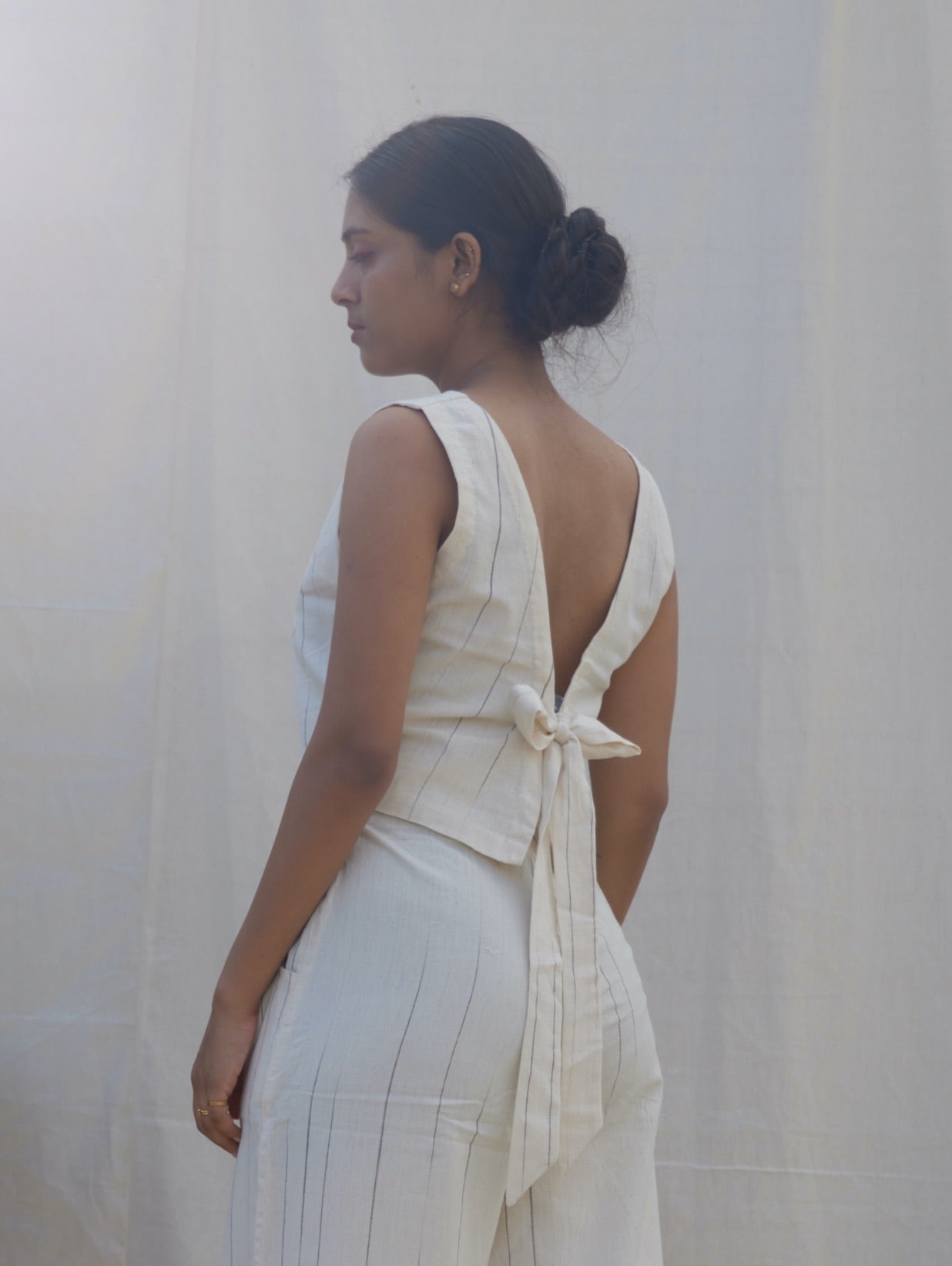 NATURAL STRIPES - Tie back Top