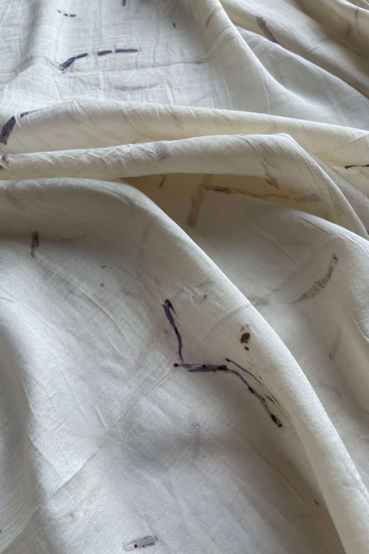 BRITTLE BREEZE - Mulberry Silk Scarf
