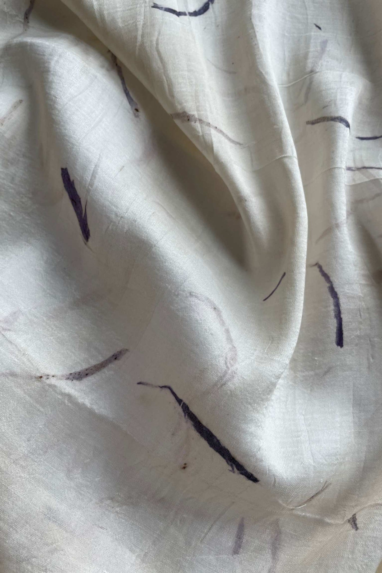 BRITTLE BREEZE - Mulberry Silk Scarf