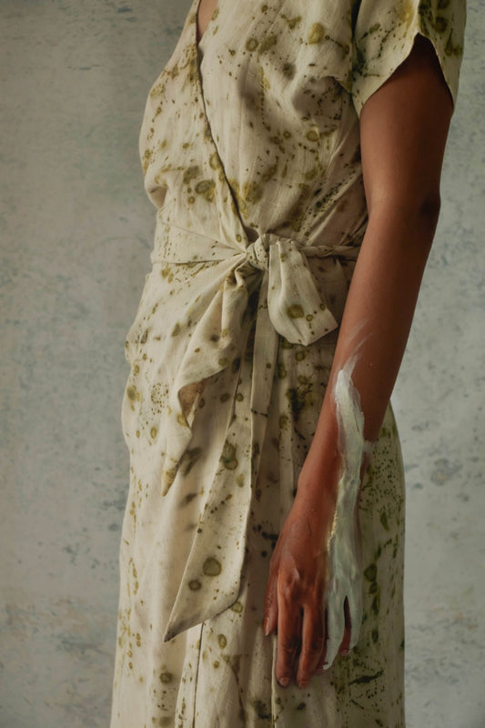 BITS OF GREEN - Wrap Dress